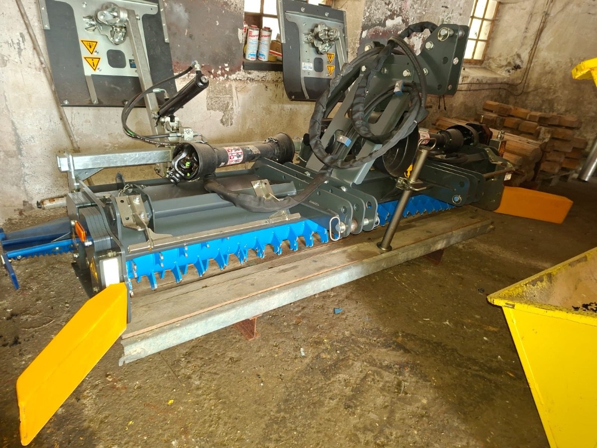 Loipenfräse LF240 3m Arbeitsbreite