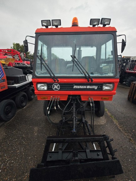 PistenBully 130D PT-285