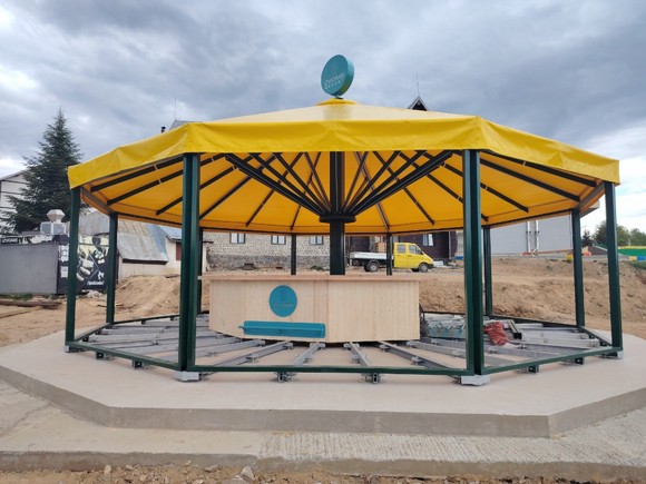Umbrella bar / apre ski