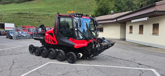 PistenBully 600 SCR LTD Park