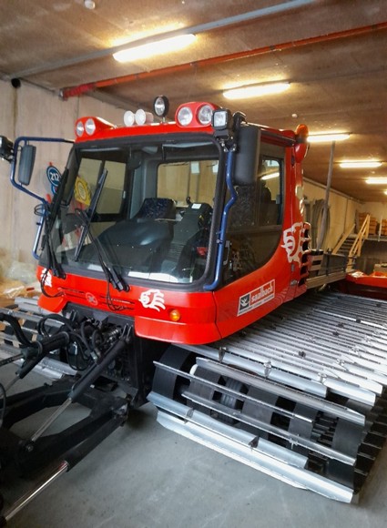 Kässbohrer PistenBully 300D