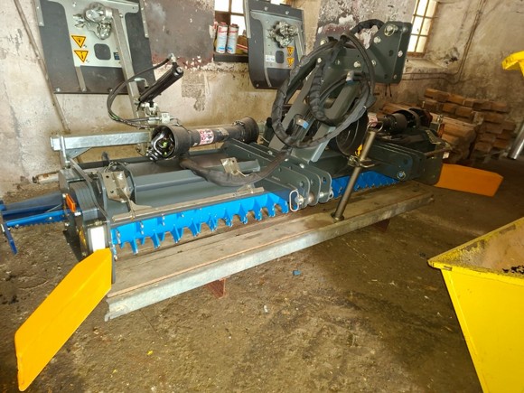 Loipenfräse LF240 3m Arbeitsbreite