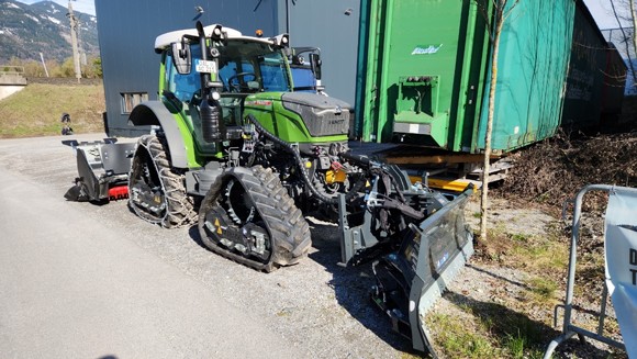 Fendt 211 Profi Loipenspurgerät Vorführgerät