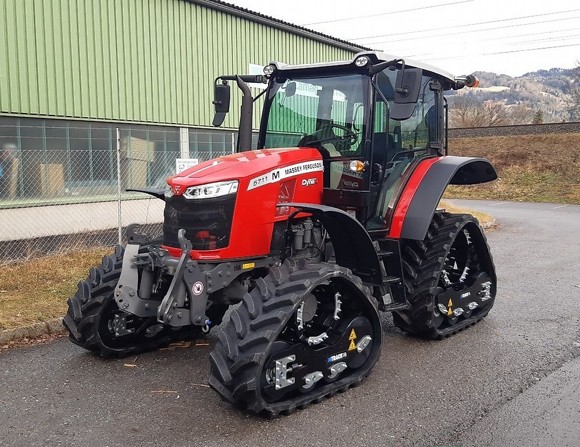 WINTERMIETE Massey Ferguson 5711M Dyna4 Raupenlaufwerk