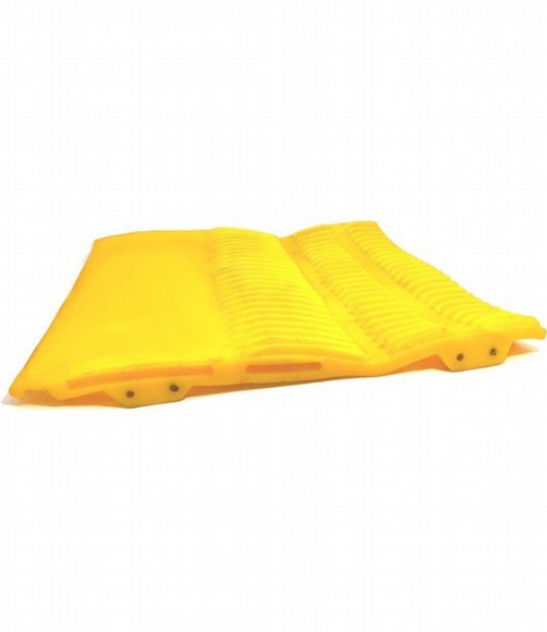 Neue Polyurethan-Finisher für Kässbohrer PistenBully 300